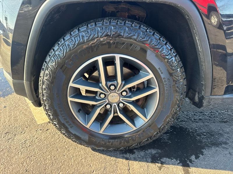 Jeep Grand Cherokee Laredo 4WD 2014