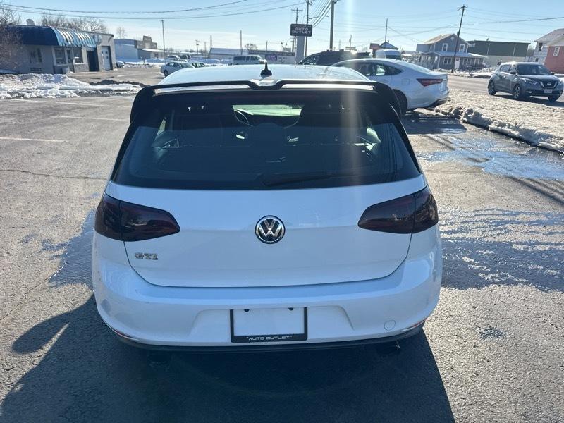 Volkswagen Golf GTI S 6M 4-Door 2017