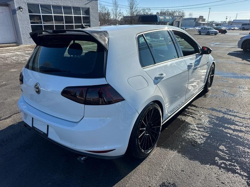 Volkswagen Golf GTI S 6M 4-Door 2017
