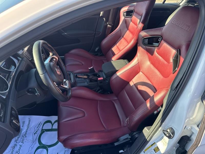 Volkswagen Golf GTI S 6M 4-Door 2017