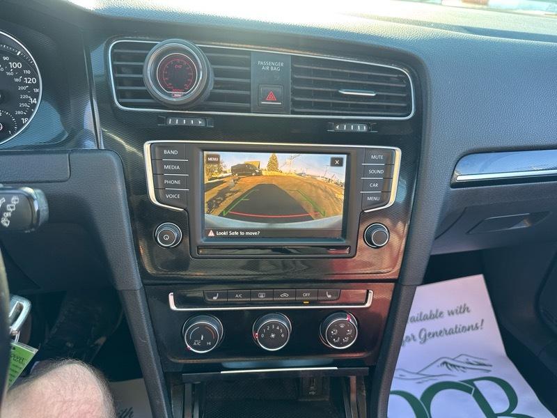 Volkswagen Golf GTI S 6M 4-Door 2017