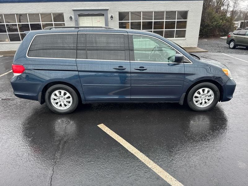 Honda Odyssey EX-L w/ DVD and Navigation 2010