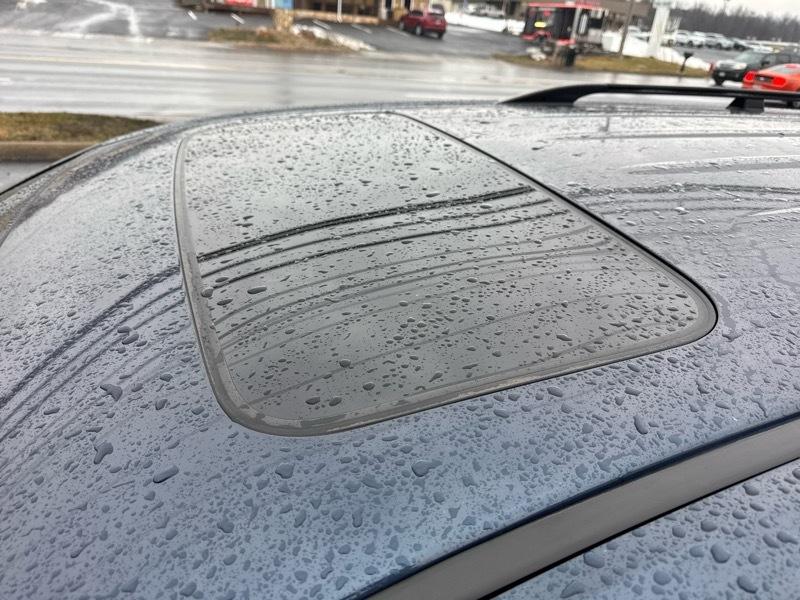 Honda Odyssey EX-L w/ DVD and Navigation 2010