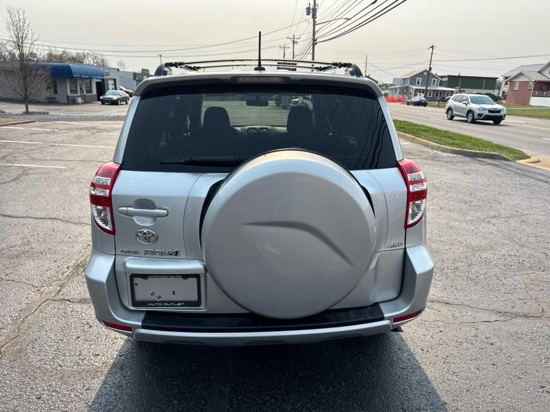 Toyota RAV4 Base I4 4WD 2010