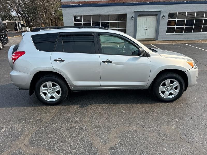 Toyota RAV4 Base I4 4WD 2010