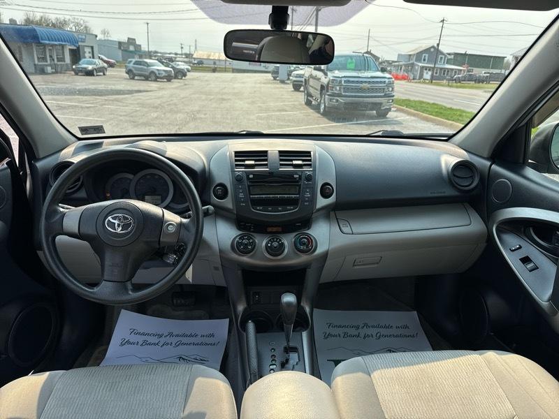 Toyota RAV4 Base I4 4WD 2010