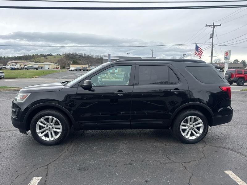 Ford Explorer Base 4WD 2016