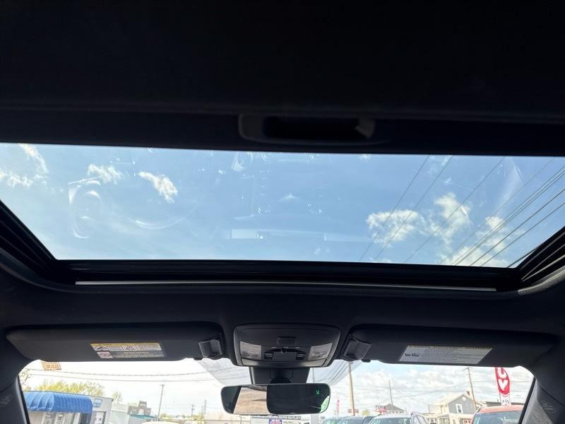 Toyota RAV4 SE 4WD 2018