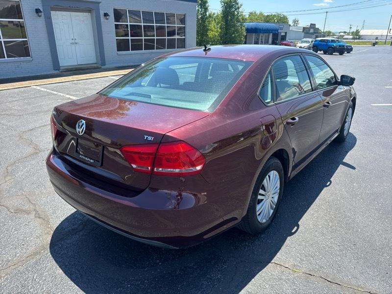 Volkswagen Passat 1.8T Wolfsburg AT 2014