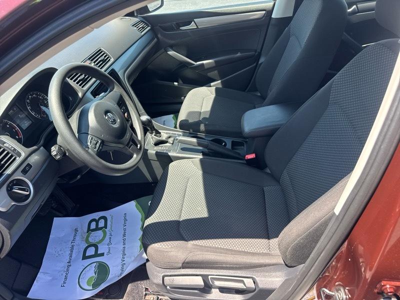 Volkswagen Passat 1.8T Wolfsburg AT 2014