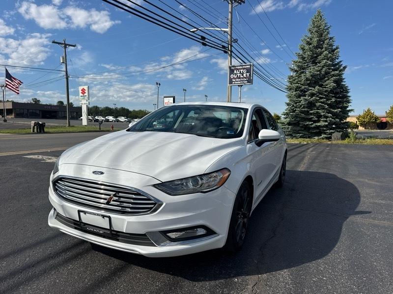 Ford Fusion Hybrid SE 2018