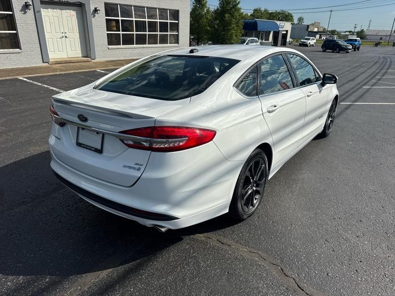 Ford Fusion Hybrid SE 2018