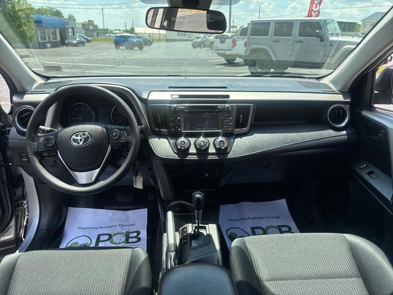 Toyota RAV4 LE AWD 2017
