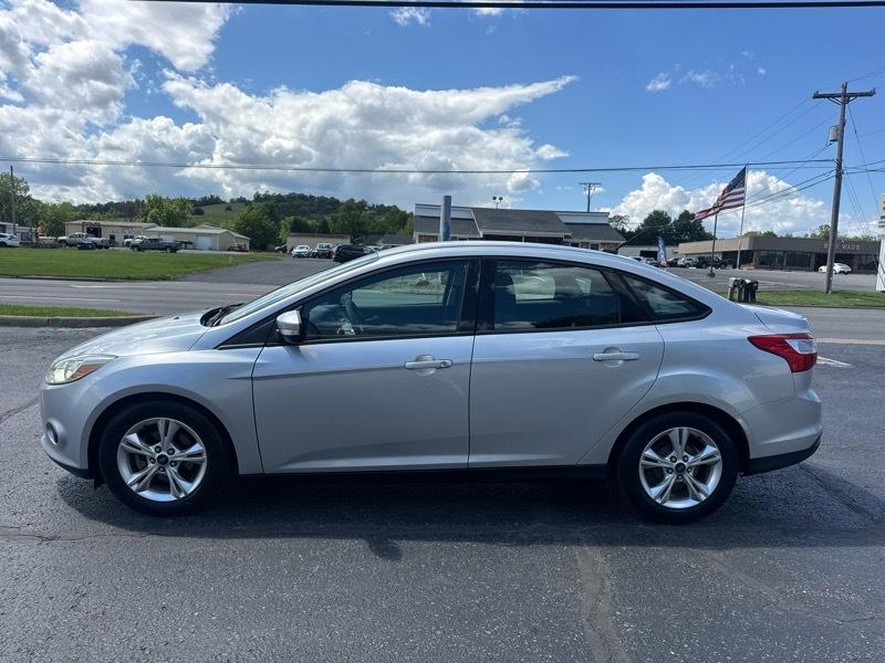 Ford Focus SE Sedan 2014