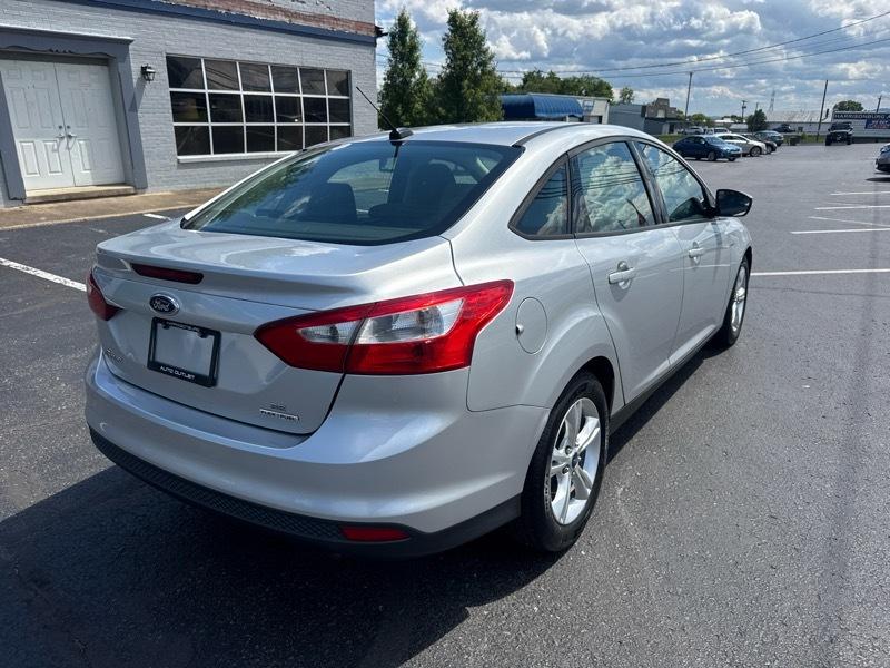 Ford Focus SE Sedan 2014