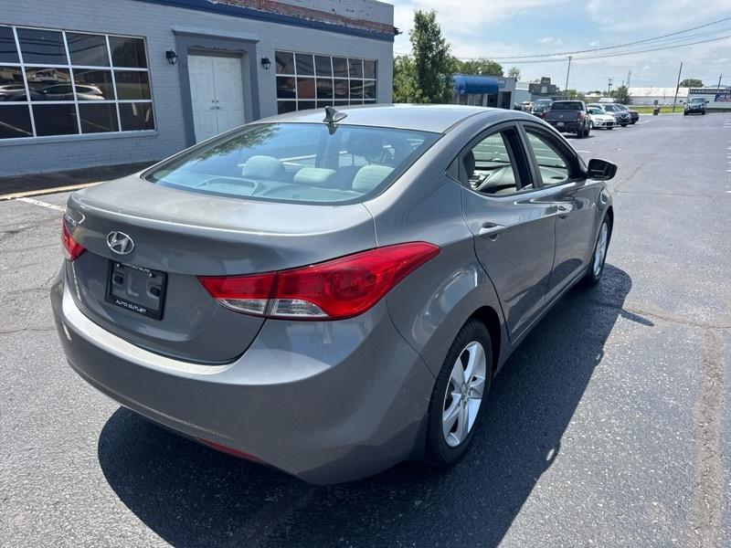 Hyundai Elantra Limited 2013