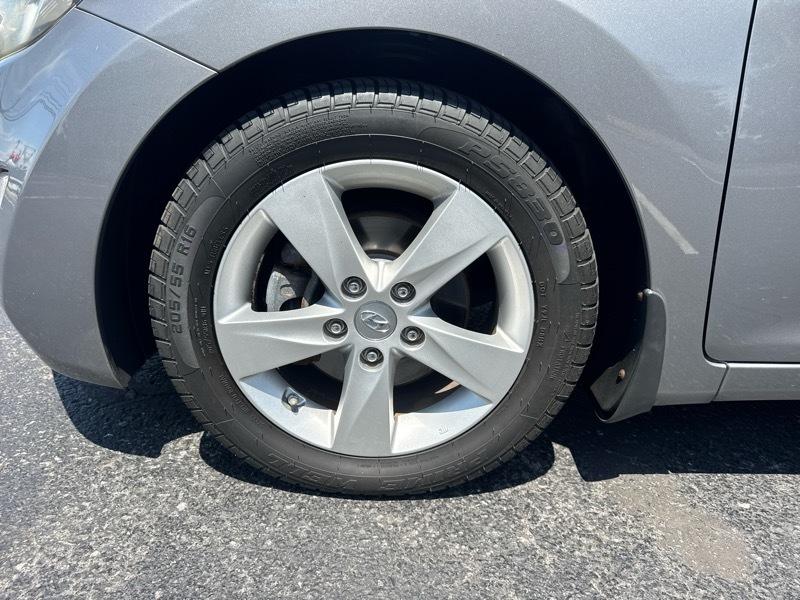 Hyundai Elantra Limited 2013