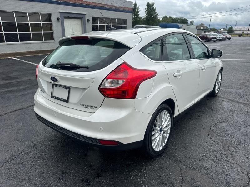 Ford Focus Titanium Hatch 2013