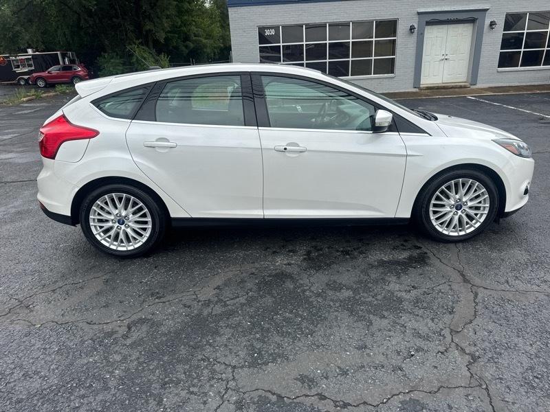 Ford Focus Titanium Hatch 2013