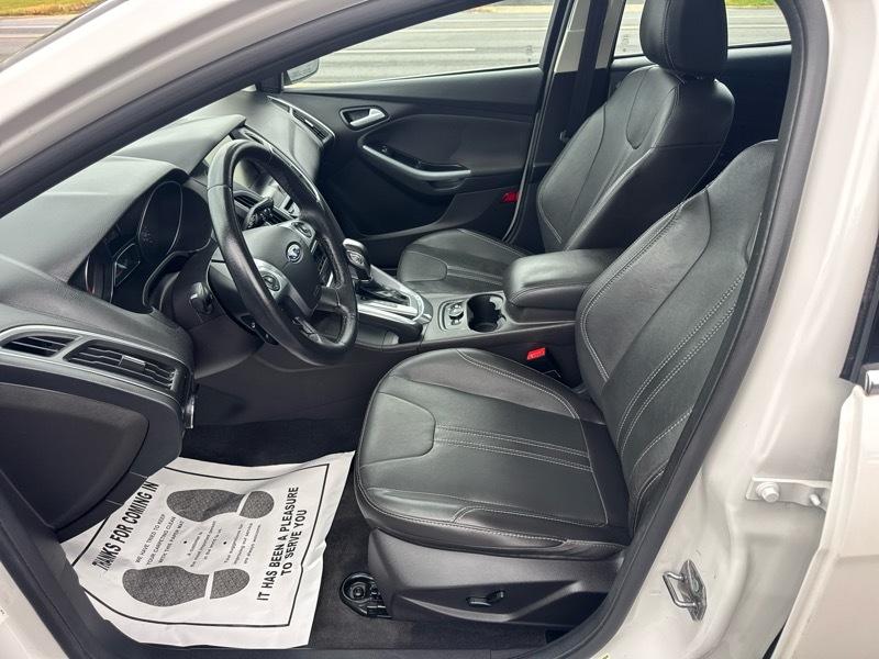 Ford Focus Titanium Hatch 2013