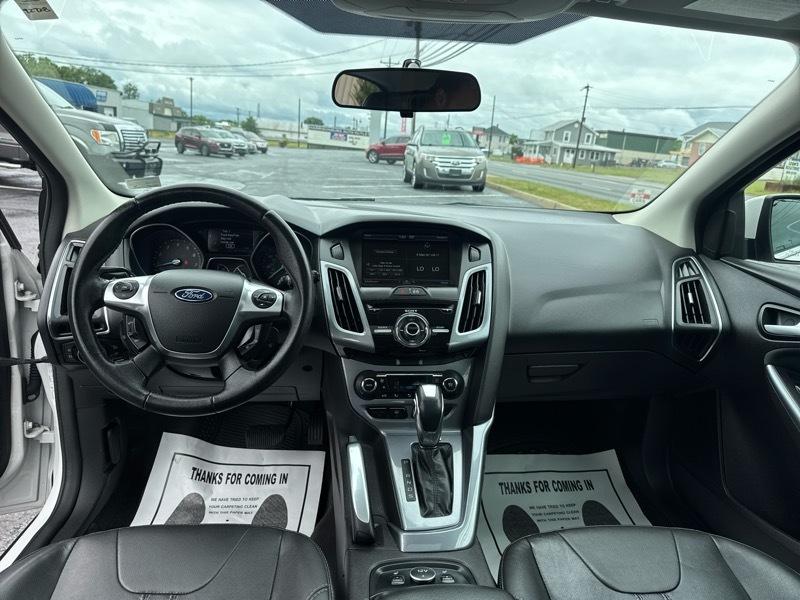 Ford Focus Titanium Hatch 2013