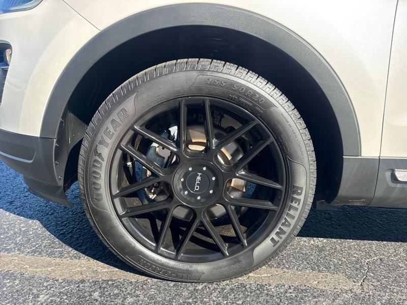 Ford Explorer 4dr XLT 4WD 2019