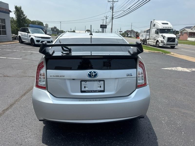 Toyota Prius Four 2015