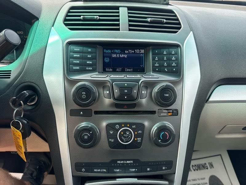 Ford Explorer XLT 2011