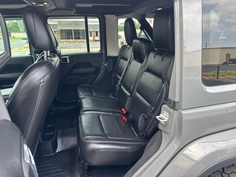 Jeep Wrangler Unlimited Sahara 2021