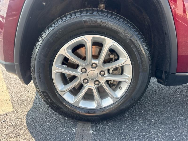 Jeep Grand Cherokee Laredo E 4WD 2021