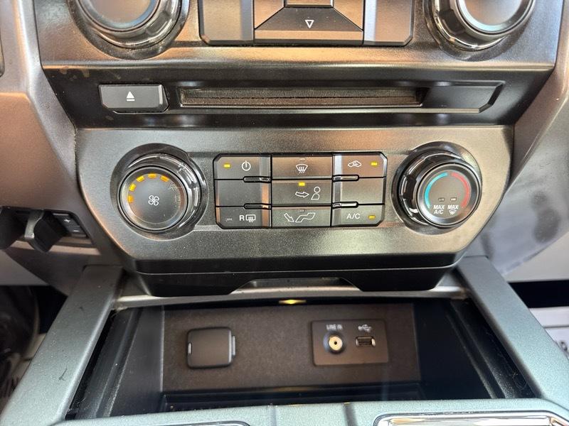 Ford F-150 XLT Reg. Cab 4WD 2015