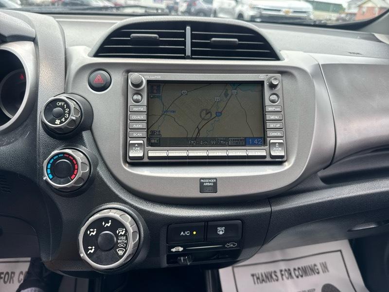 Honda Fit Sport 5-Speed AT with Navigation 2009