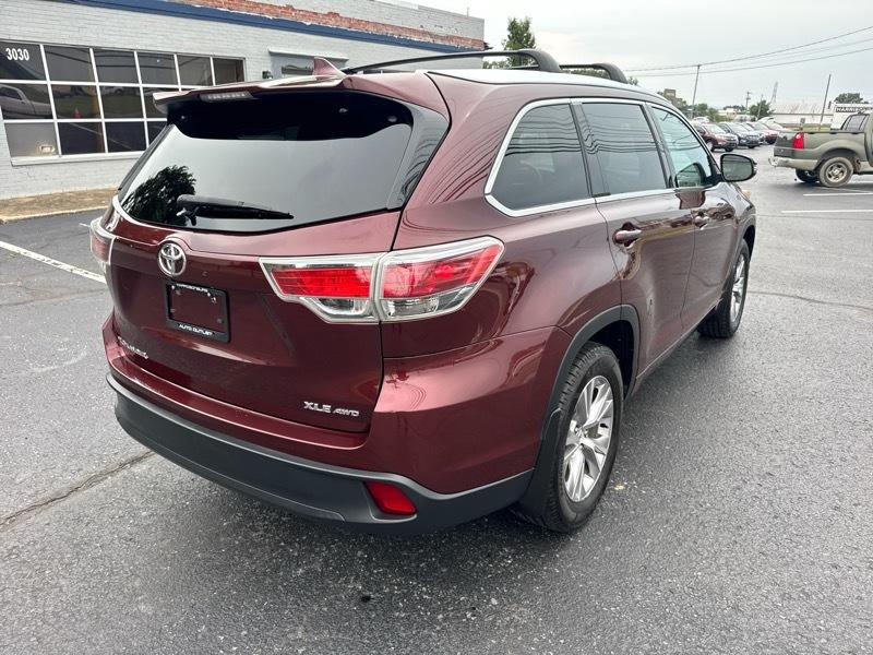 Toyota Highlander XLE AWD V6 2015