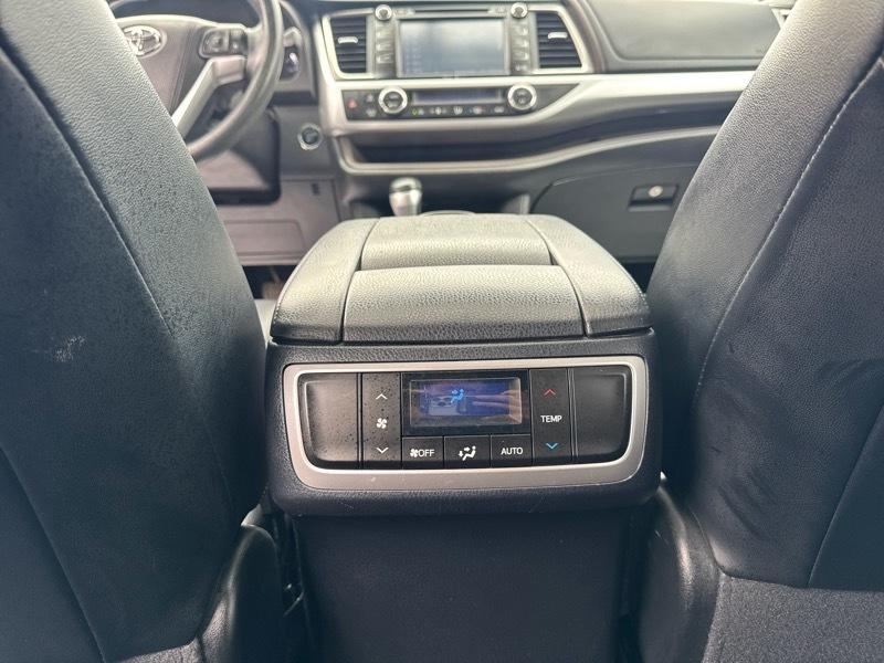 Toyota Highlander XLE AWD V6 2015
