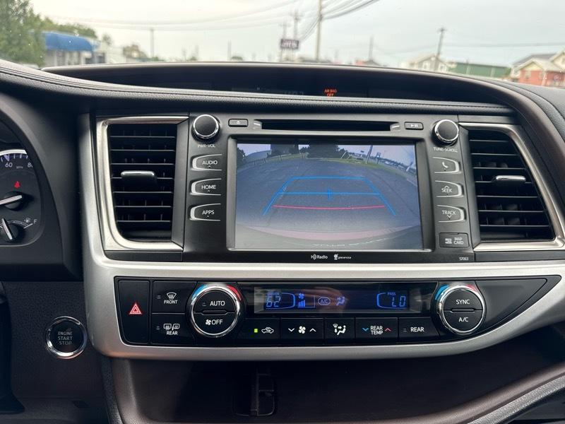 Toyota Highlander XLE AWD V6 2015