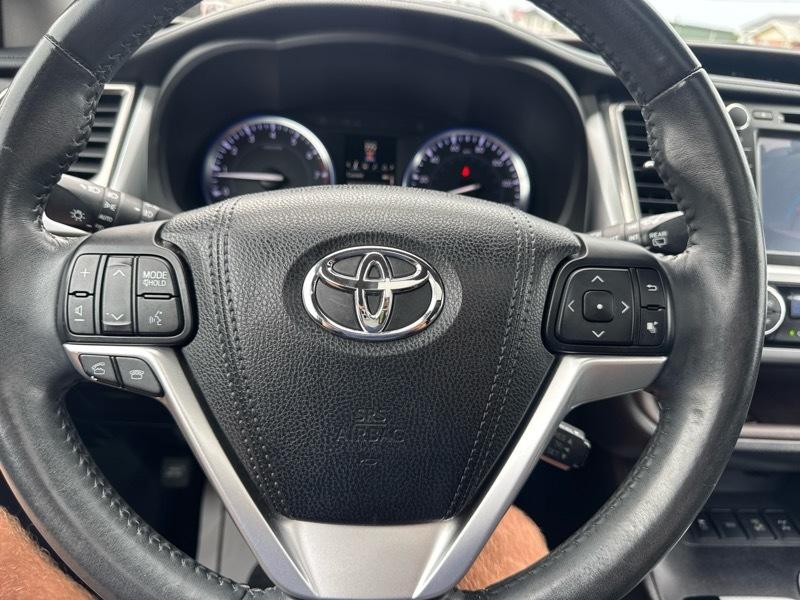 Toyota Highlander XLE AWD V6 2015