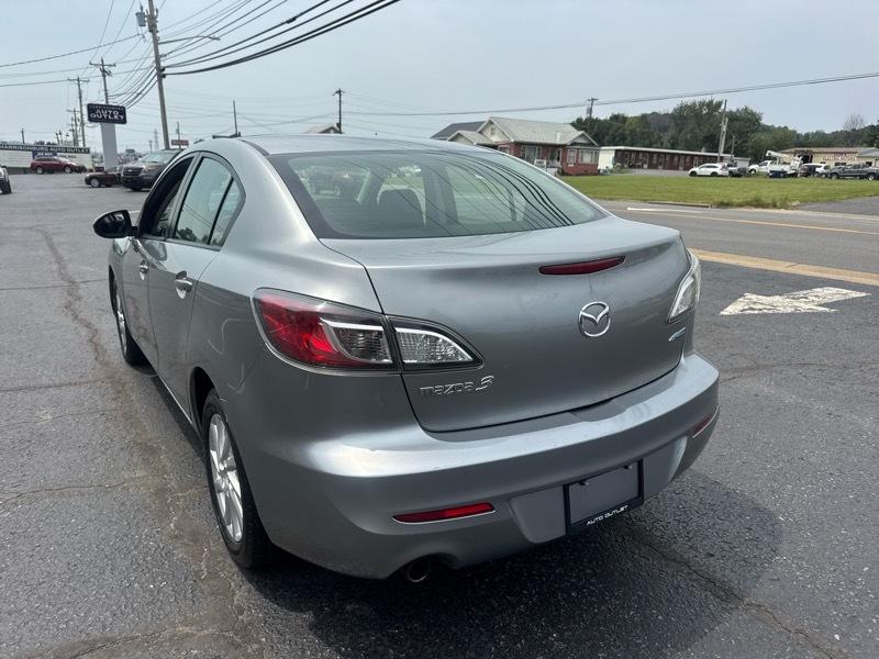 Mazda MAZDA3 i Touring AT 4-Door 2013