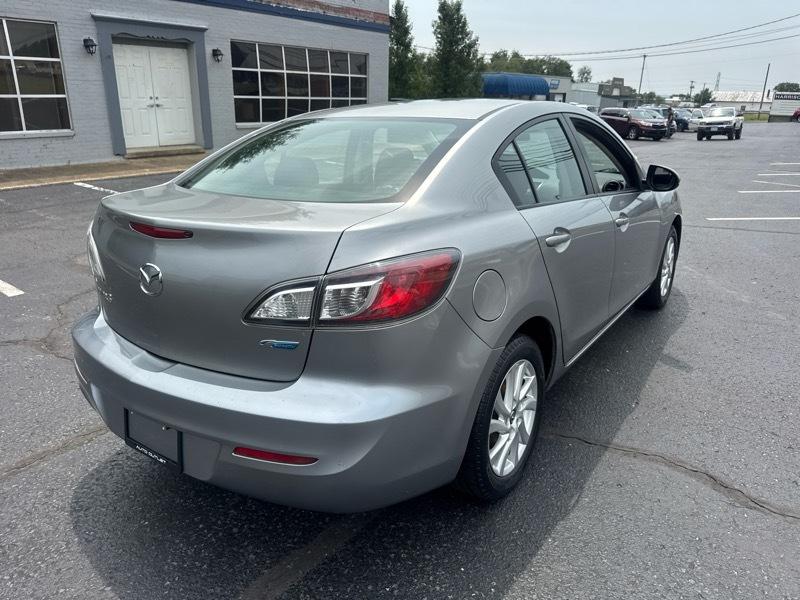 Mazda MAZDA3 i Touring AT 4-Door 2013