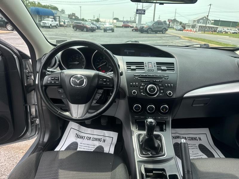 Mazda MAZDA3 i Touring AT 4-Door 2013