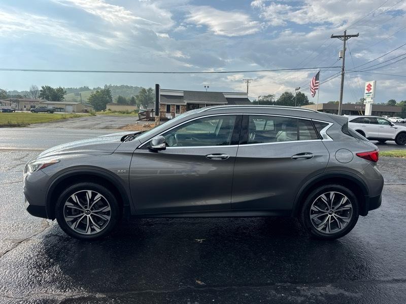 Infiniti QX30 LUXE AWD 2019