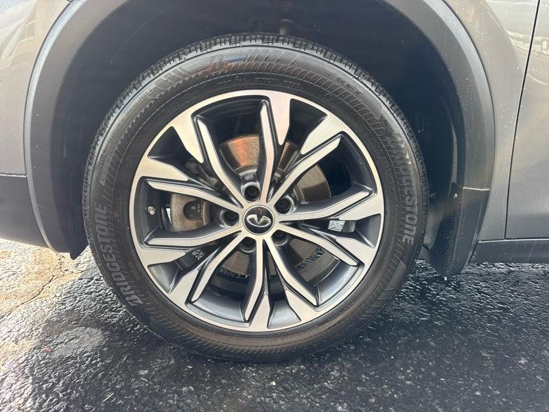 Infiniti QX30 LUXE AWD 2019