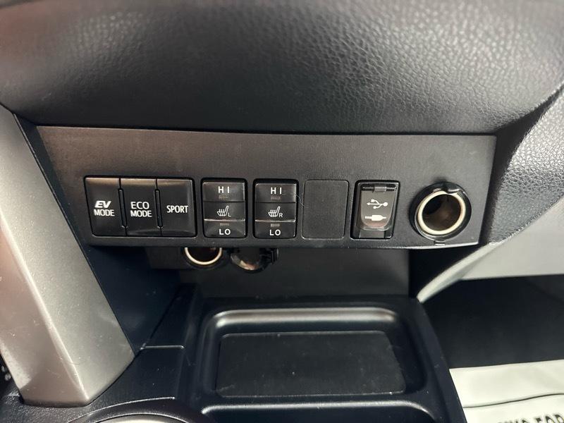 Toyota RAV4 Hybrid XLE 2018