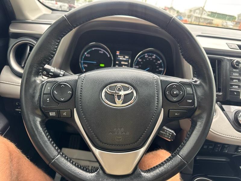 Toyota RAV4 Hybrid XLE 2018