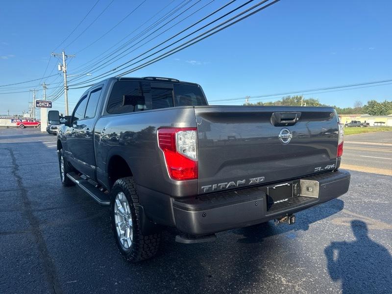 Nissan Titan XD PRO-4X 4WD Diesel 2017