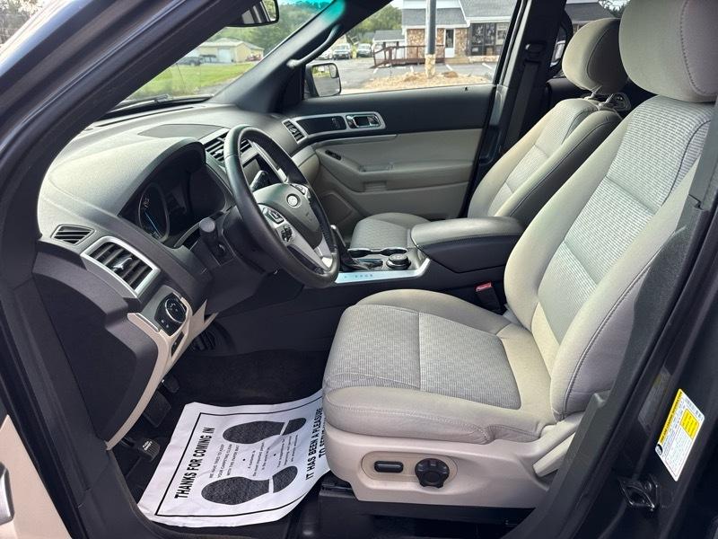 Ford Explorer 4dr XLT 2015