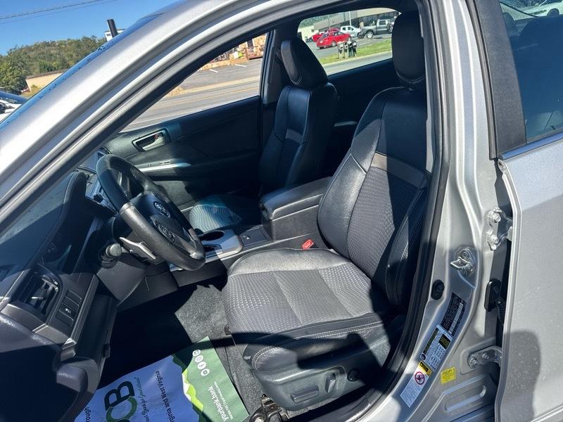 Toyota Camry XLE 2013