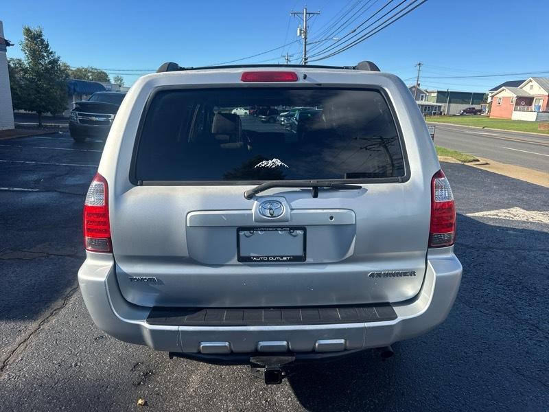 Toyota 4Runner Limited 2WD 2006