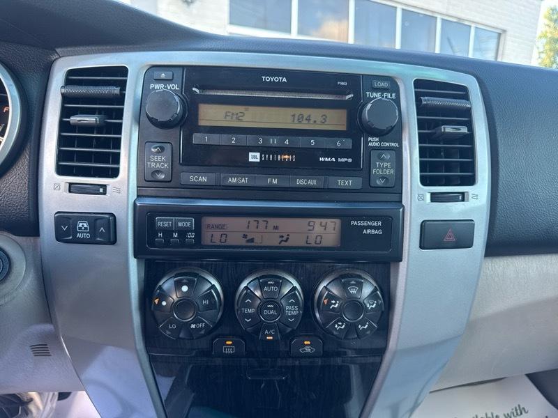 Toyota 4Runner Limited 2WD 2006