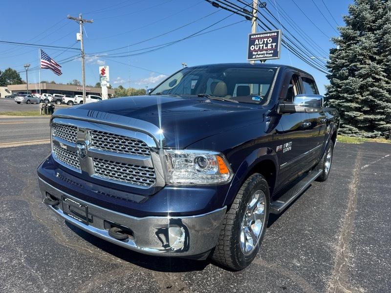 RAM 1500 Laramie Crew Cab SWB 4WD 2013