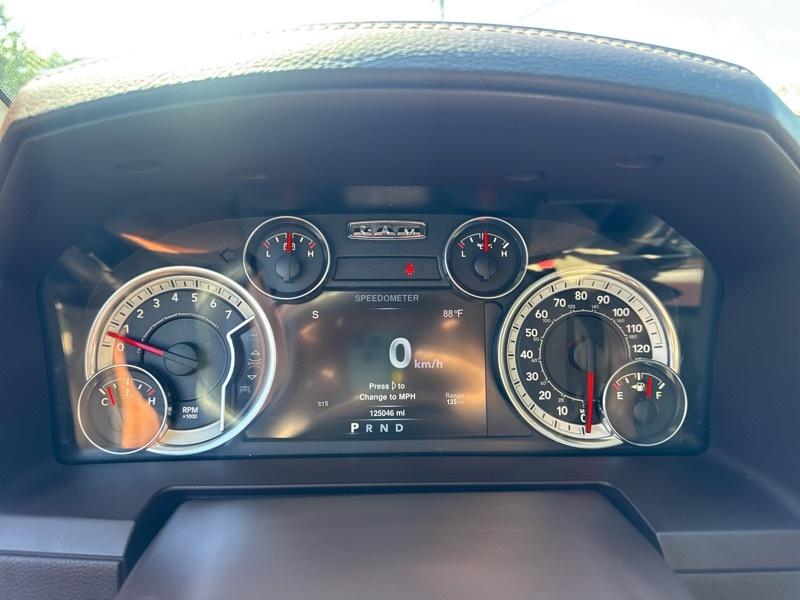 RAM 1500 Laramie Crew Cab SWB 4WD 2013